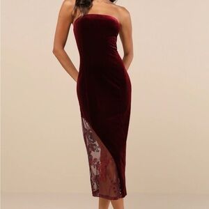 Elegant Velvet Burgundy Strapless Dress